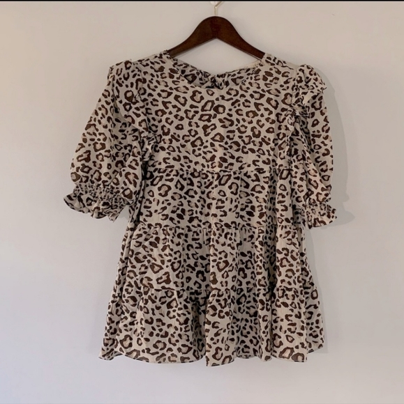 La’Ven Animal leopard print tan puff sleeve tiered Blouse - Picture 3 of 7